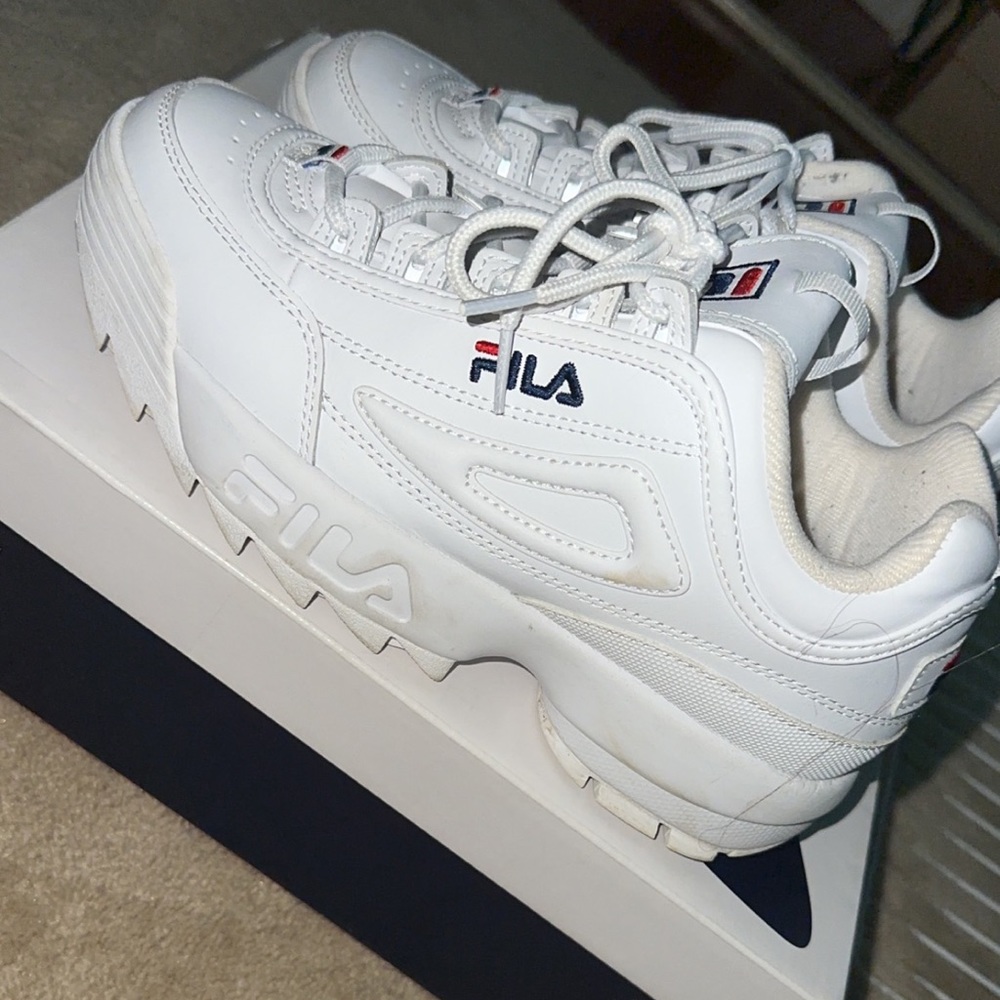 Fila disrupters great condition size 9